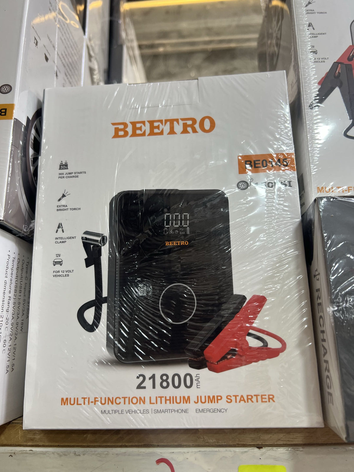 booster de batterie /Compresseur pneu 4 in 1 beetro 21800Mah